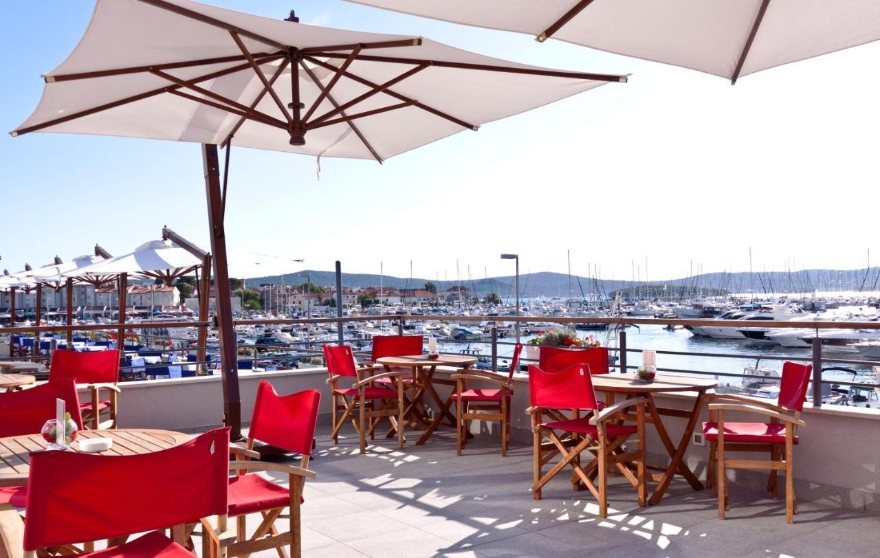 Hotel In Biograd Na Moru Exterior foto
